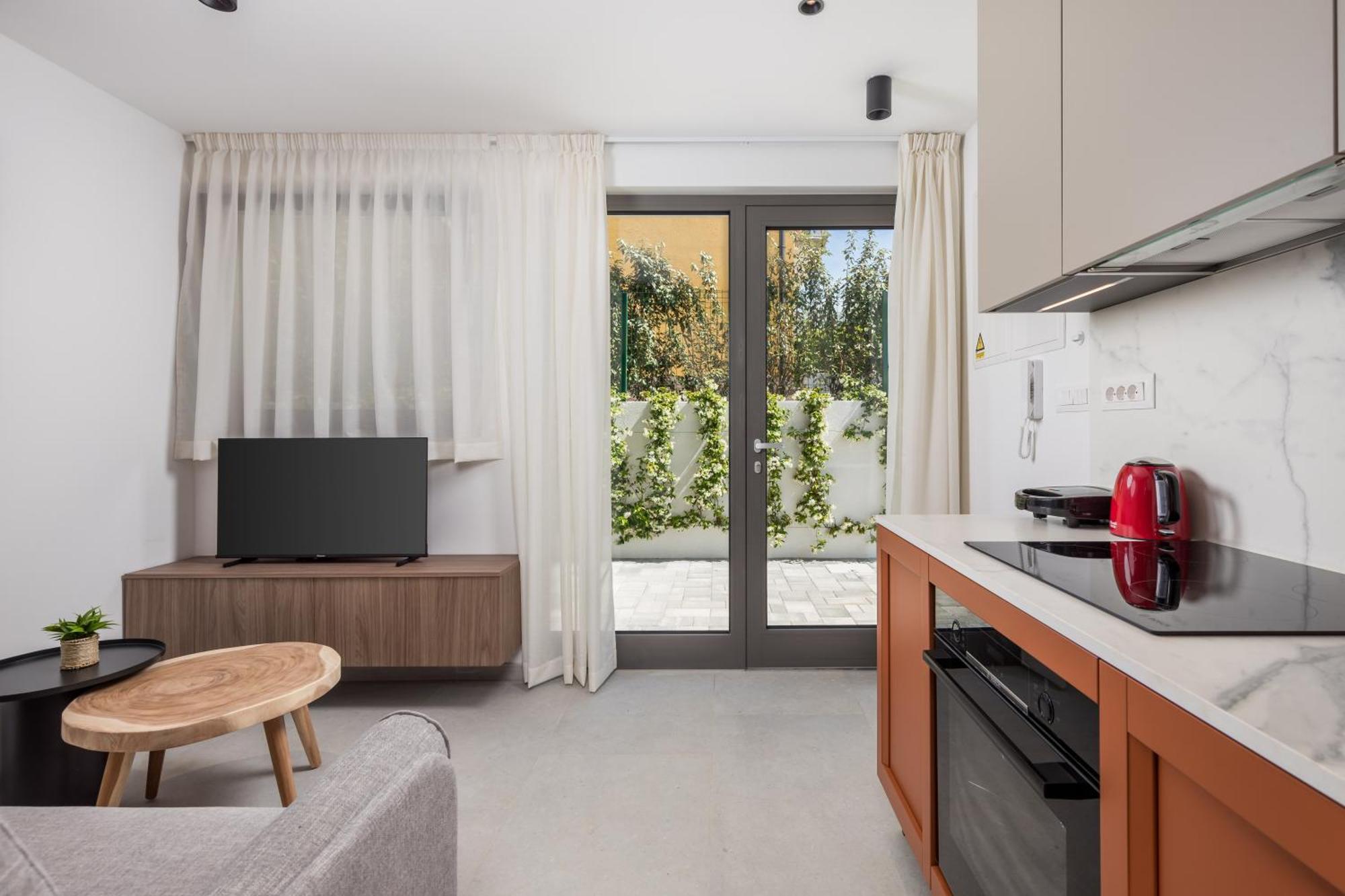 Apartmani Vila Mara M 1 Heated Pool Omišalj Esterno foto